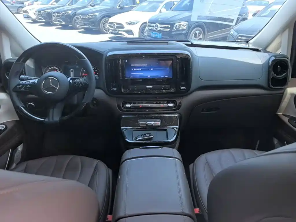 Mercedes-Benz Vito 2025 — фото 10