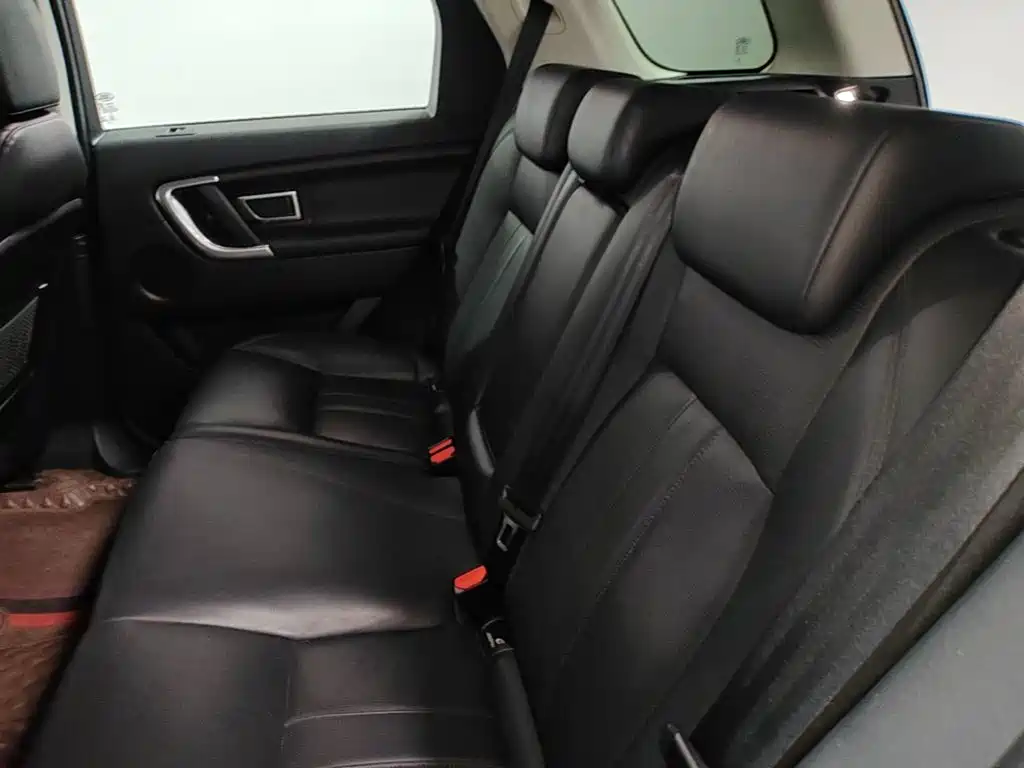 Land Rover Discovery Sport 2017 — фото 17