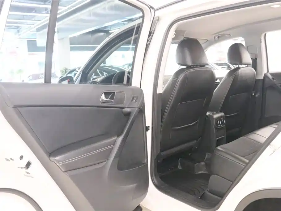 Volkswagen Tiguan 2019 — фото 14