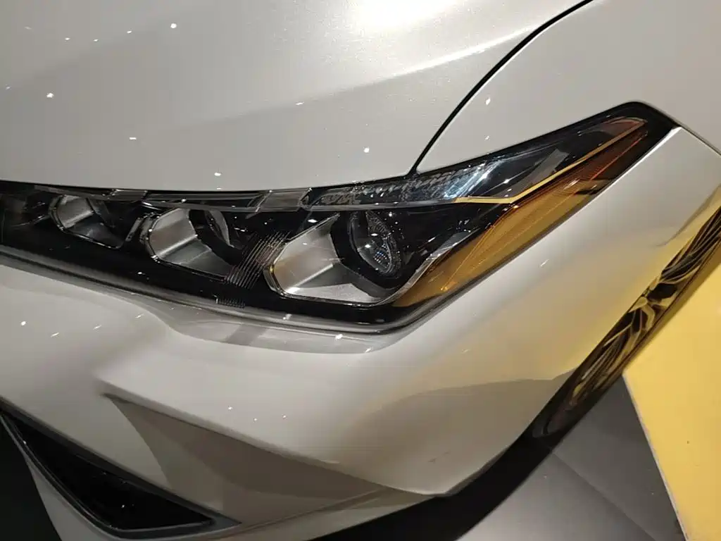 Toyota Avalon 2021 — фото 24