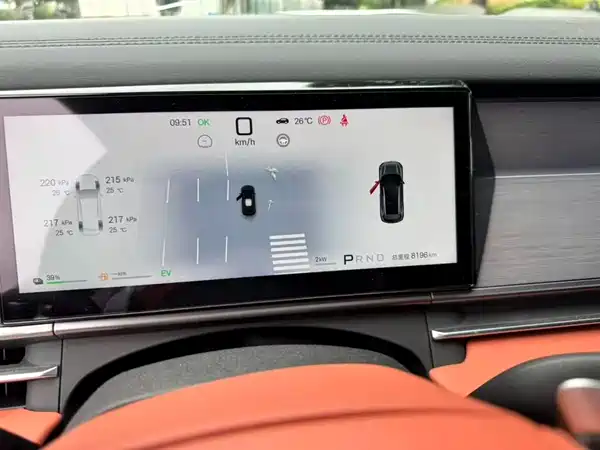 BYD Tang L 2025