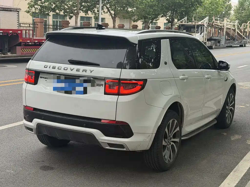 Land Rover Discovery Sport 2022 — фото 7