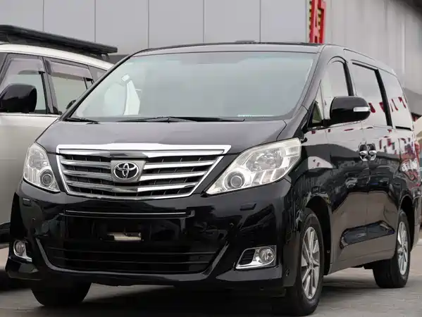 Toyota Alphard 2013