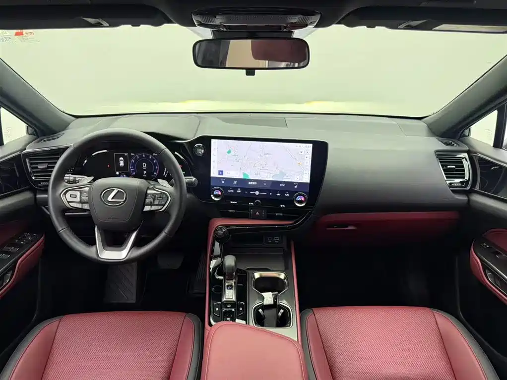 Lexus NX 2024