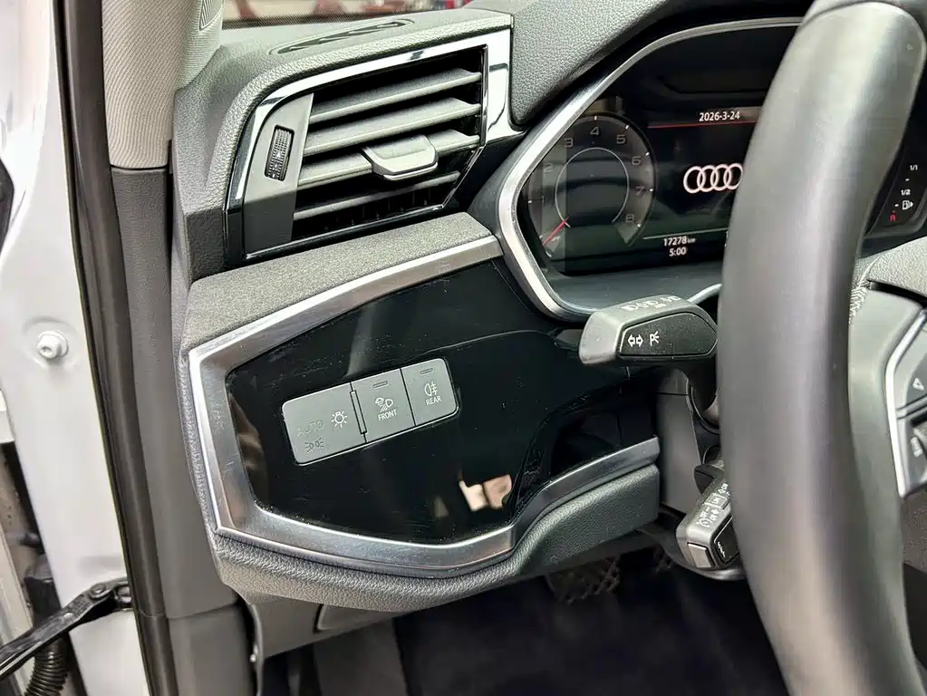 Audi Q3 2023 — фото 18