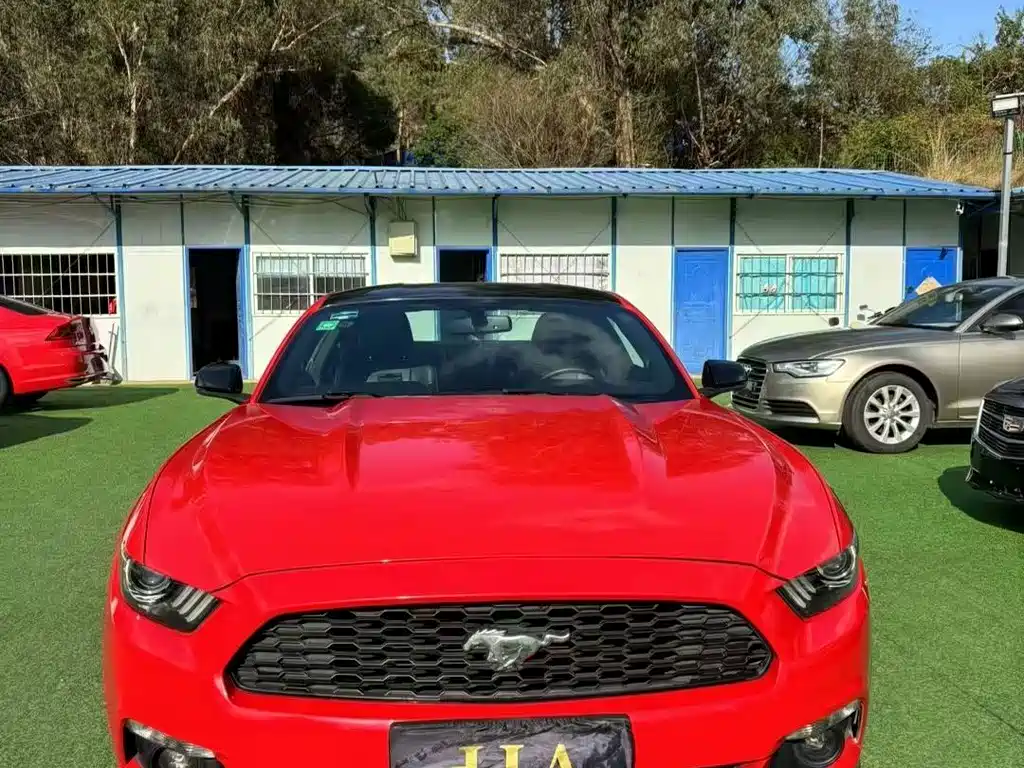 Ford Mustang 2018 — фото 2