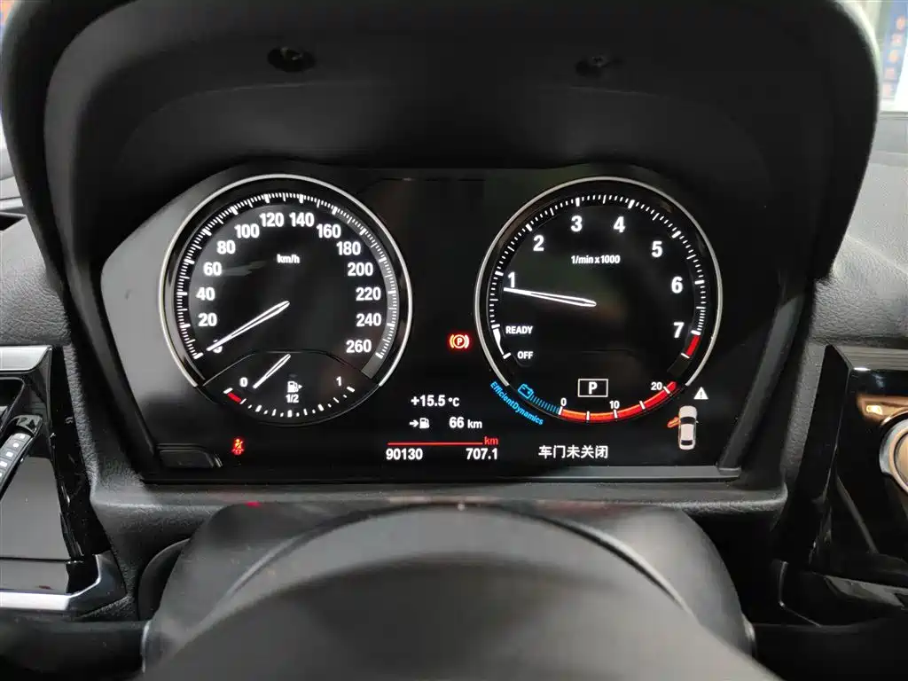 BMW 1 Series 2021 — фото 12