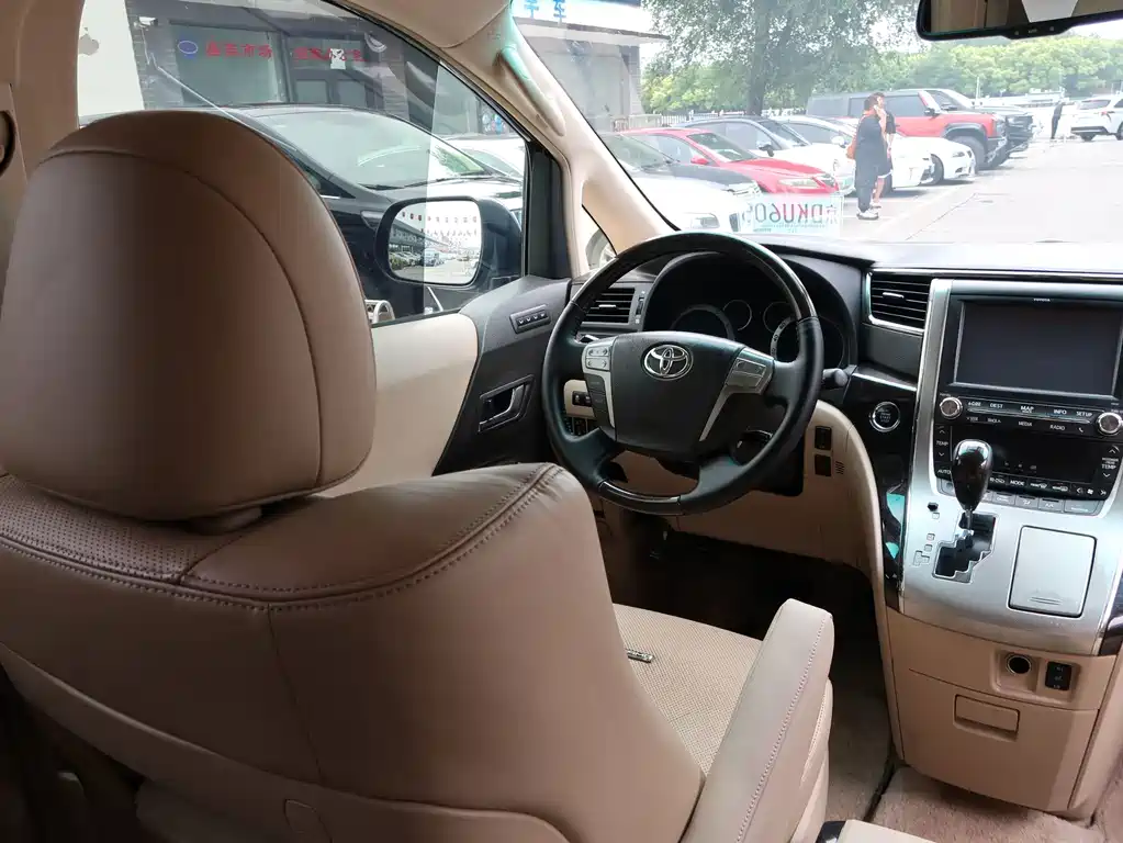 Toyota Alphard 2013 — фото 8