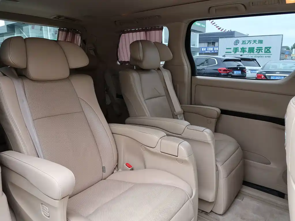 Toyota Alphard 2013 — фото 10