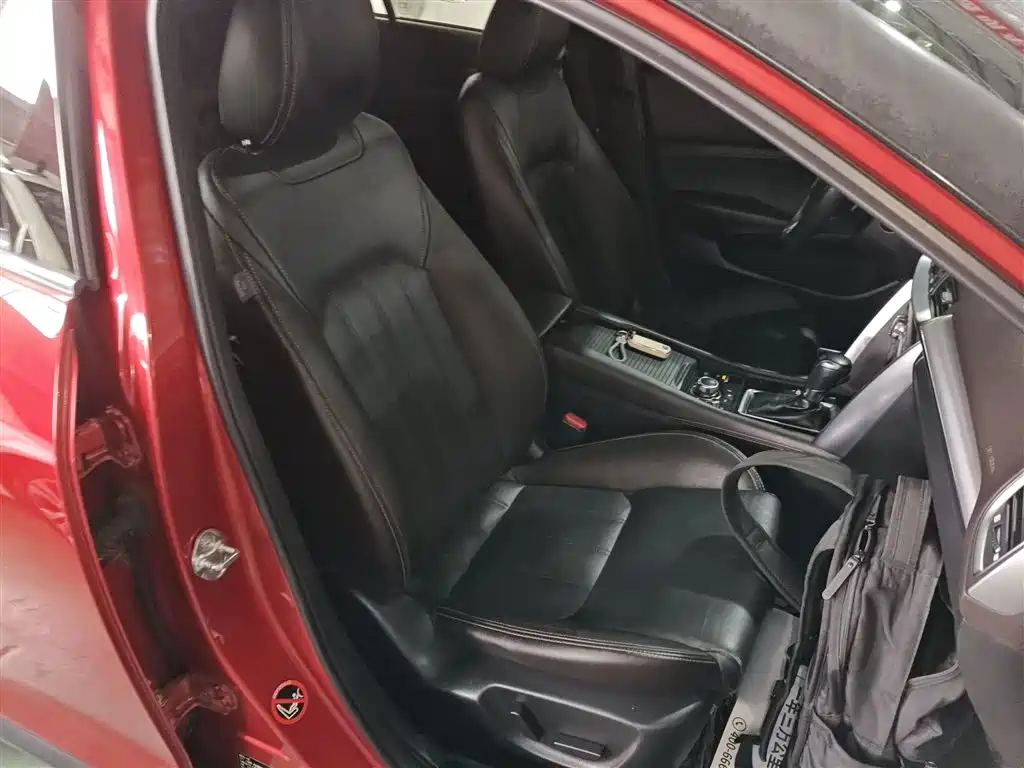 Mazda CX-4 2018 — фото 16