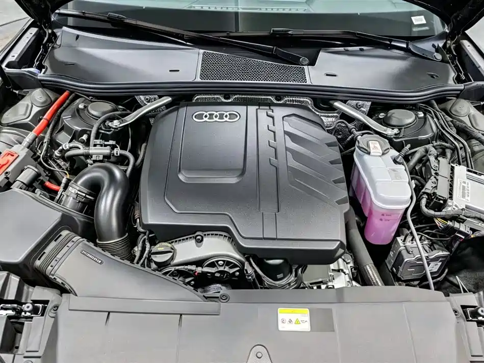 Audi A6L — фото 16