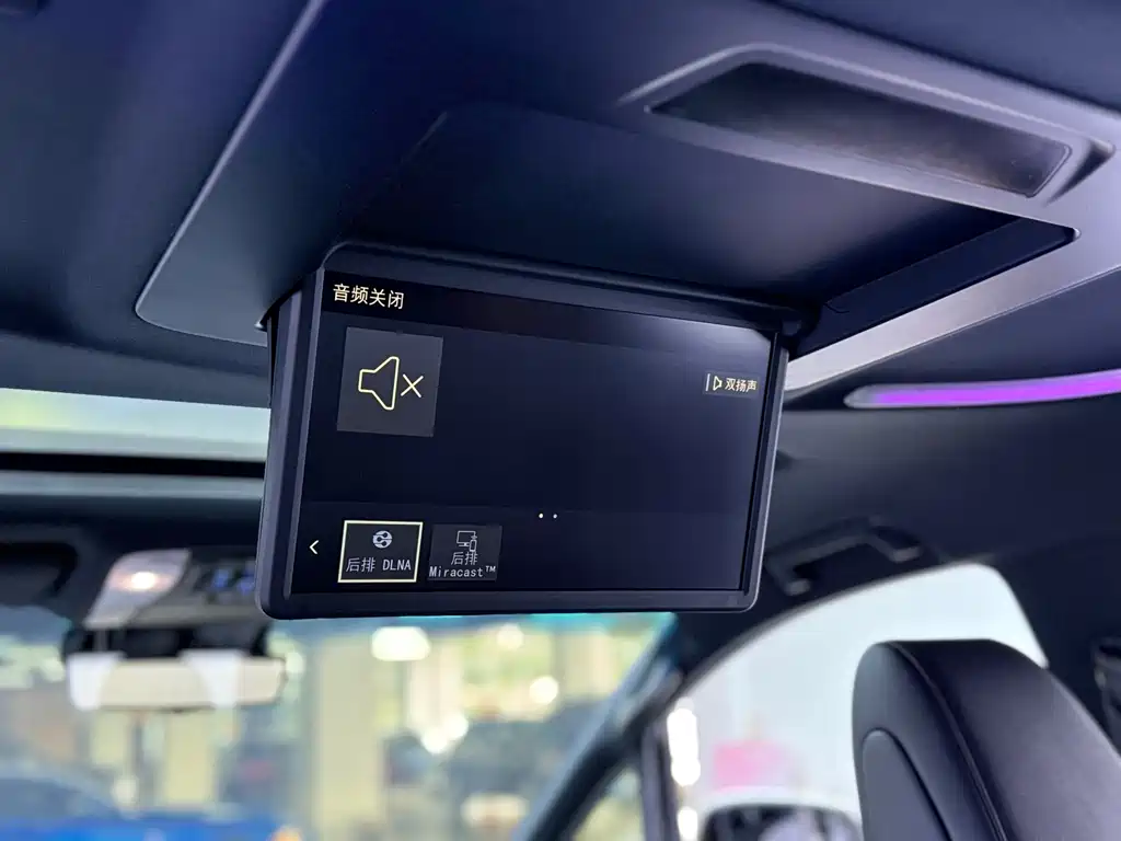 Toyota Alphard 2021 — фото 22