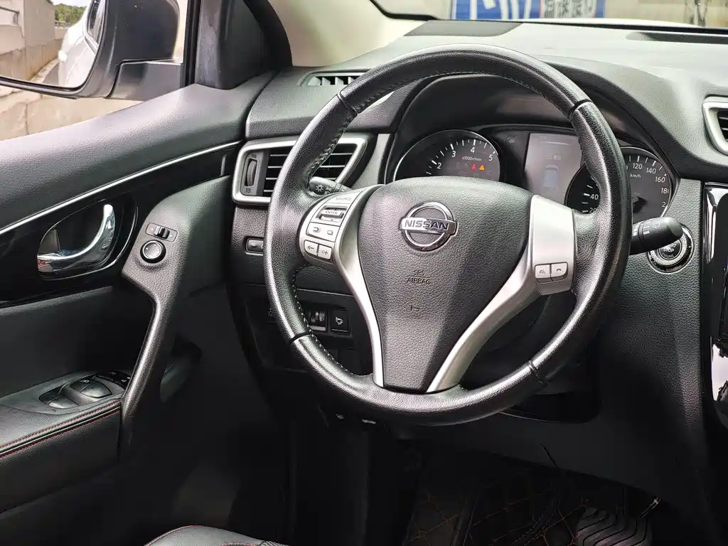 Nissan Qashqai 2017 — фото 12