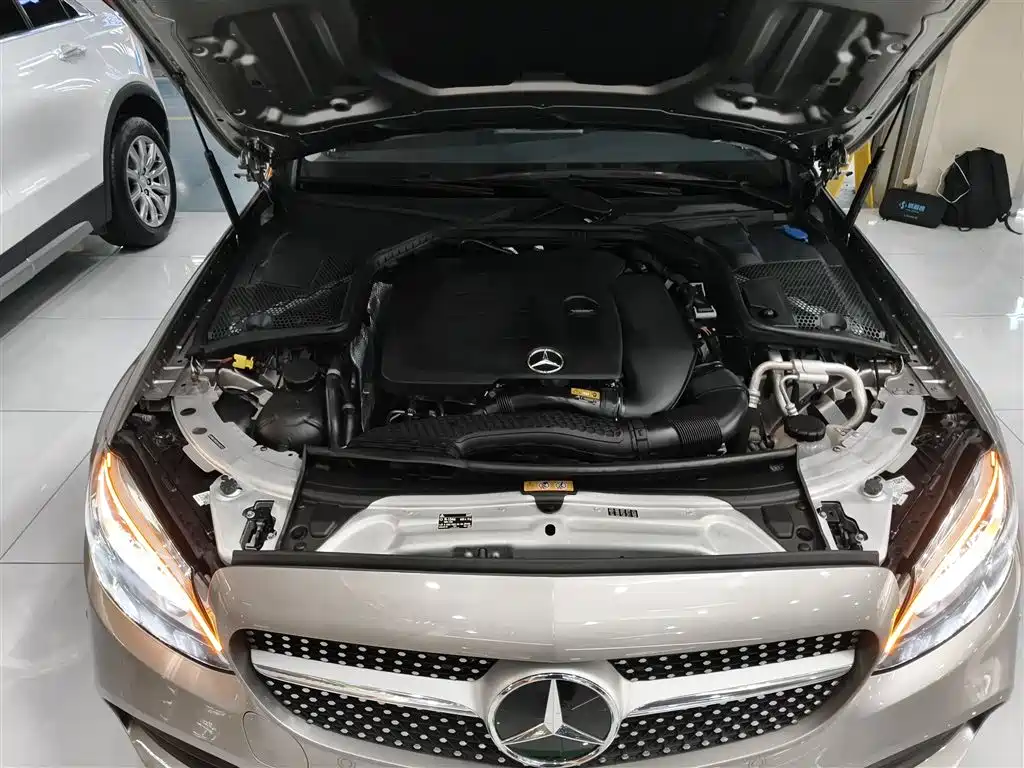 Mercedes-Benz C-Class 2018 — фото 16