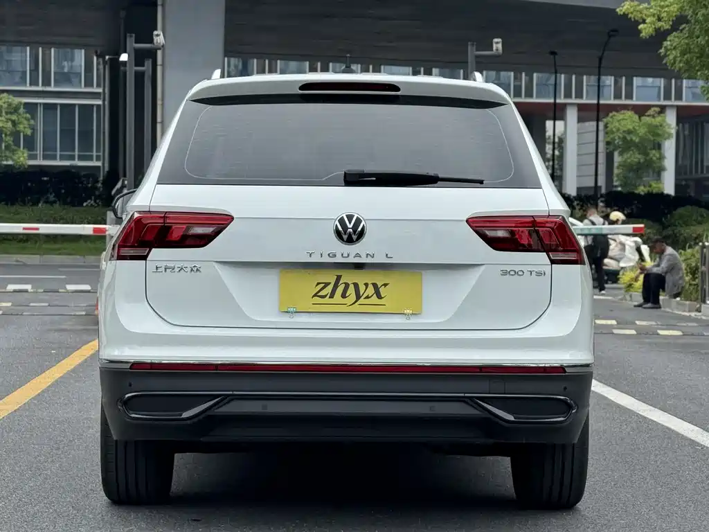Volkswagen Tiguan L 2025 — фото 6