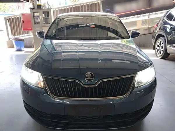 Skoda Rapid Spaceback 2014