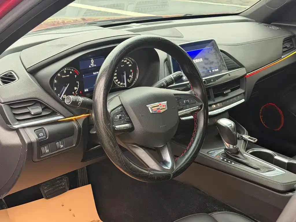Cadillac CT4 2020 — фото 15