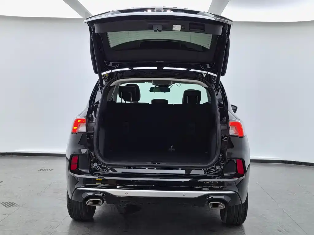 Ford Escape 2020 — фото 11