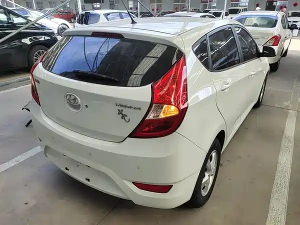 Hyundai Rui Yi 2014