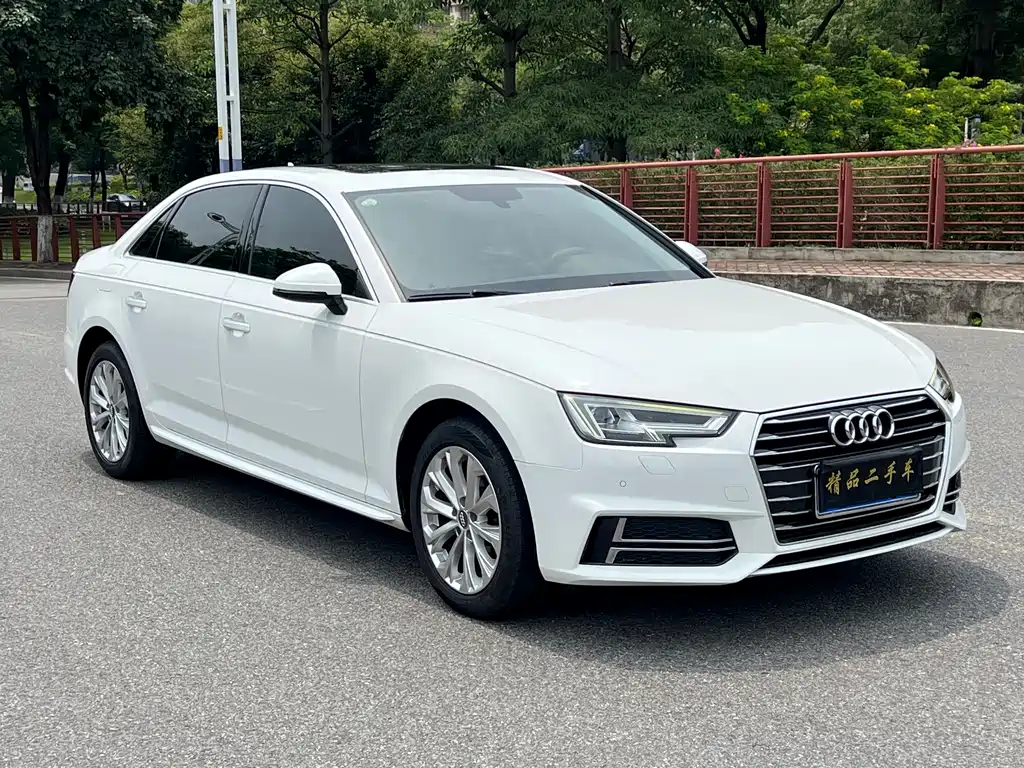 Audi A4L 2019 — фото 3