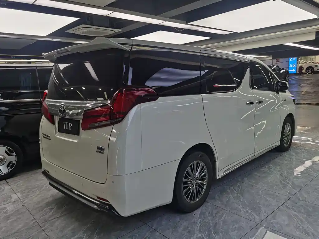 Toyota Alphard 2022