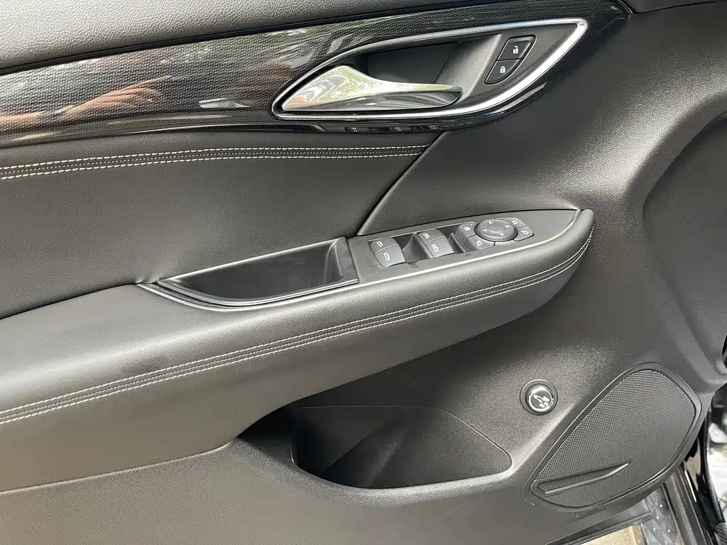 Buick Envision Plus 2023