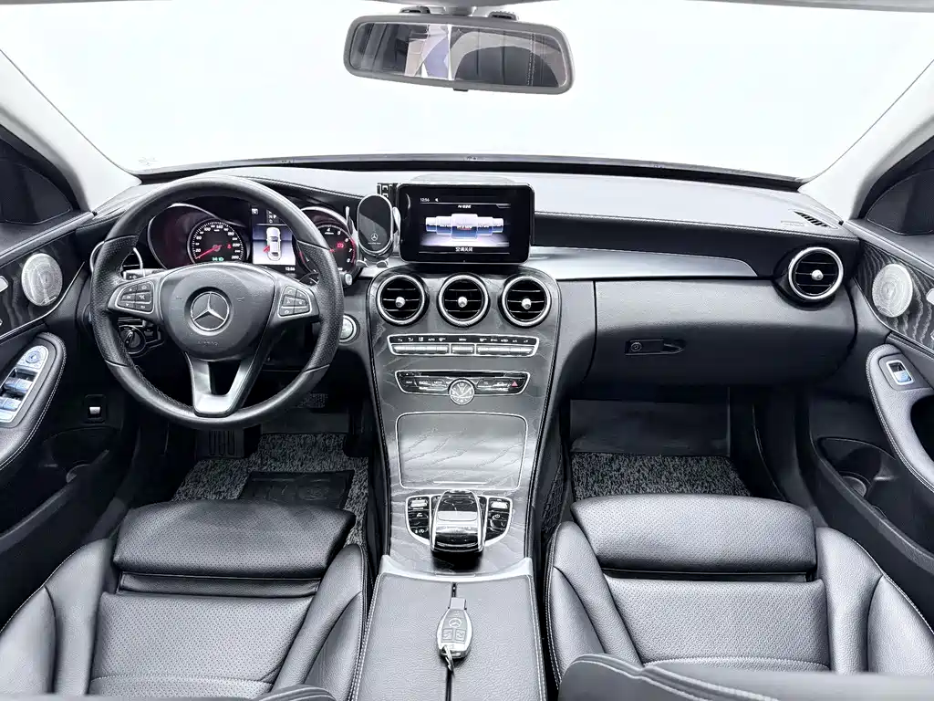 Mercedes-Benz C-Class 2018