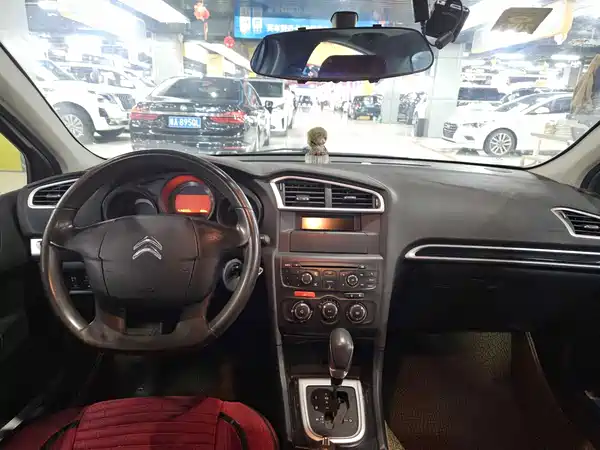 Citroën C4L 2013