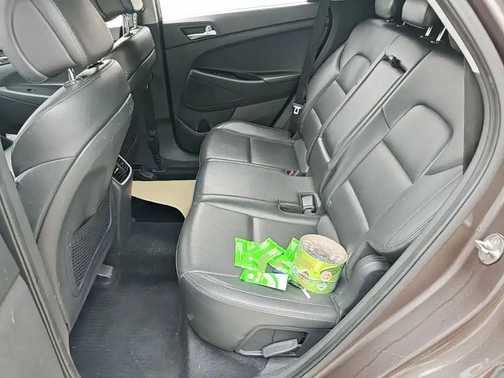 Hyundai Tucson 2016 — фото 17