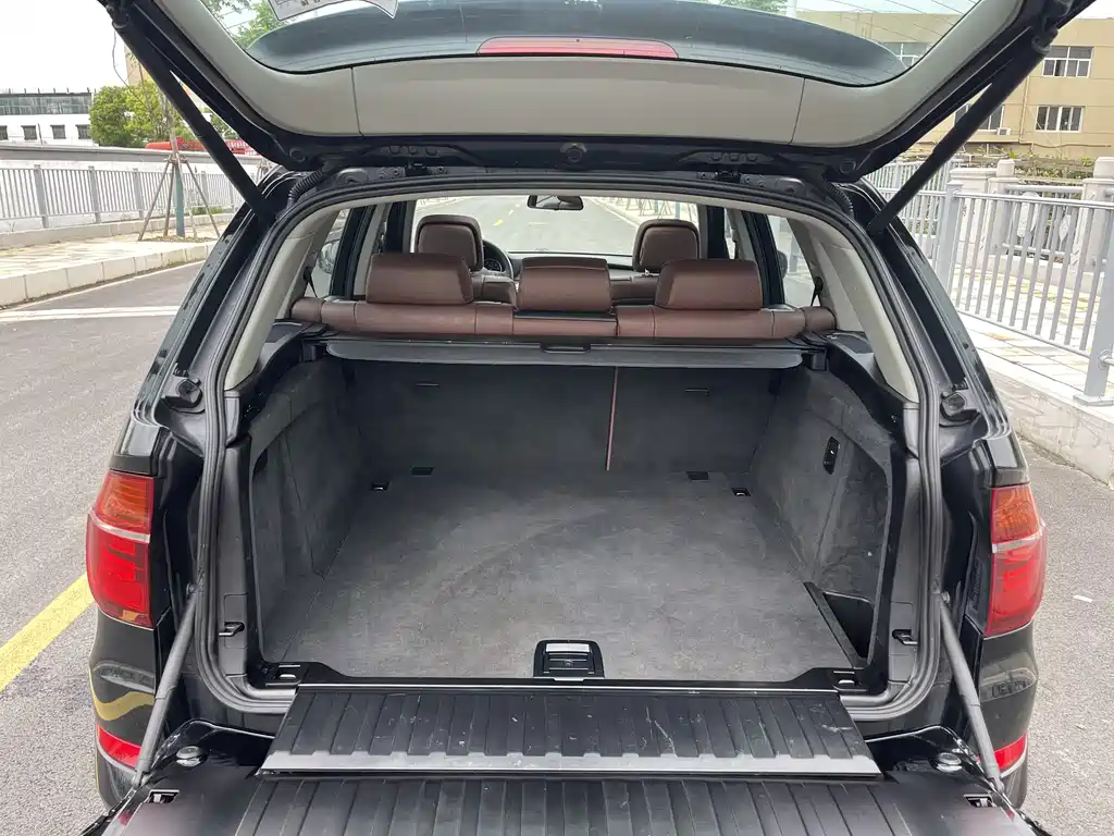 BMW X5 2011 — фото 17