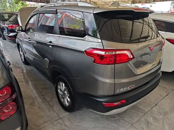 Wuling Hongguang S3 2019