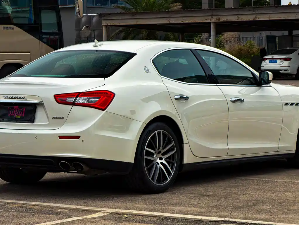 Maserati Ghibli 2014 — фото 4