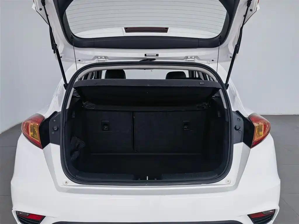 Changan Eado XT 2014 — фото 16