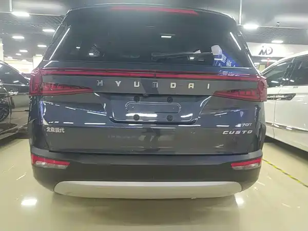 Hyundai Custin 2023