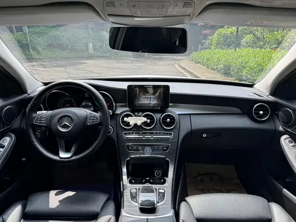 Mercedes-Benz C-Class 2018