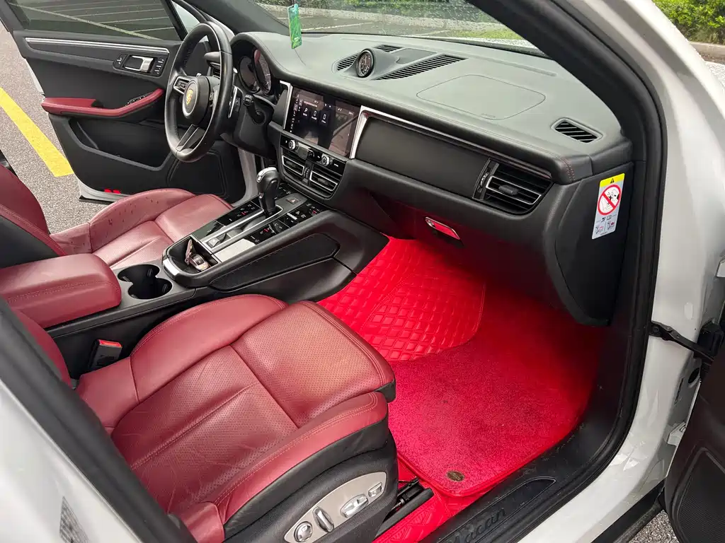 Porsche Macan 2022 — фото 11