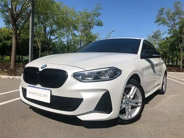 BMW 1 Series 2021