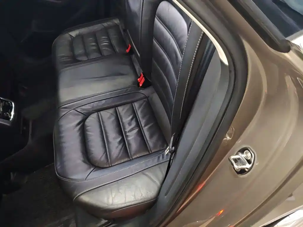 Volkswagen Passat 2017 — фото 17