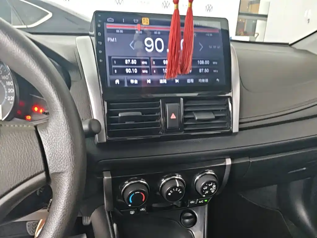 Toyota Vios 2015 — фото 13