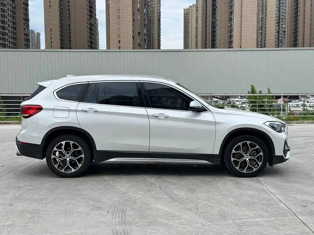 BMW X1 2023 — фото 8