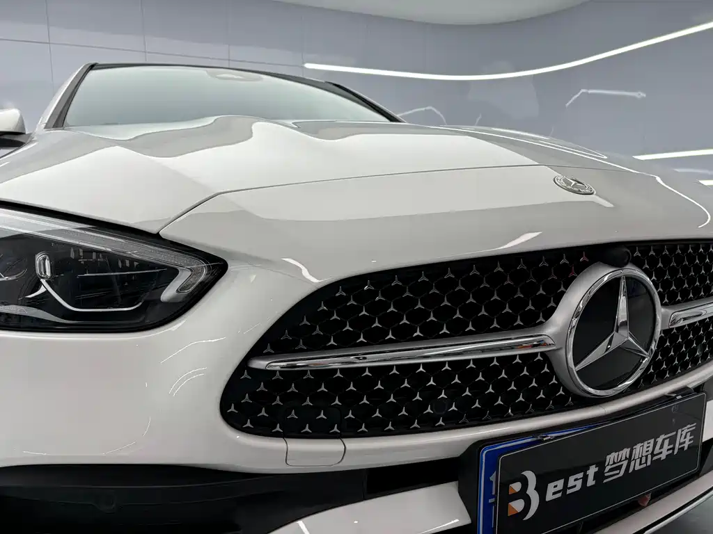 Mercedes-Benz C-Class 2023 — фото 13