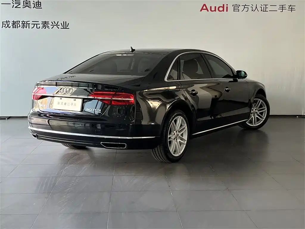 Audi A8 2018 — фото 4