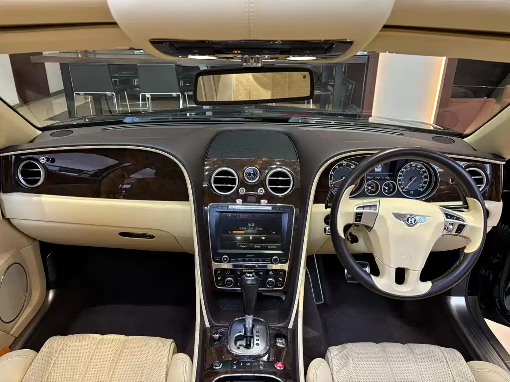 Bentley Flying Spur 2013 — фото 9