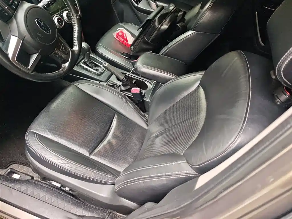 Subaru Forester 2016 — фото 16