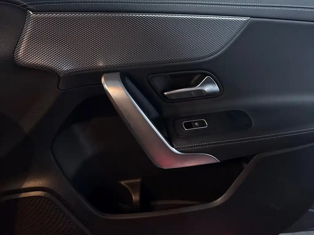 Mercedes-Benz A-Class 2020 — фото 9