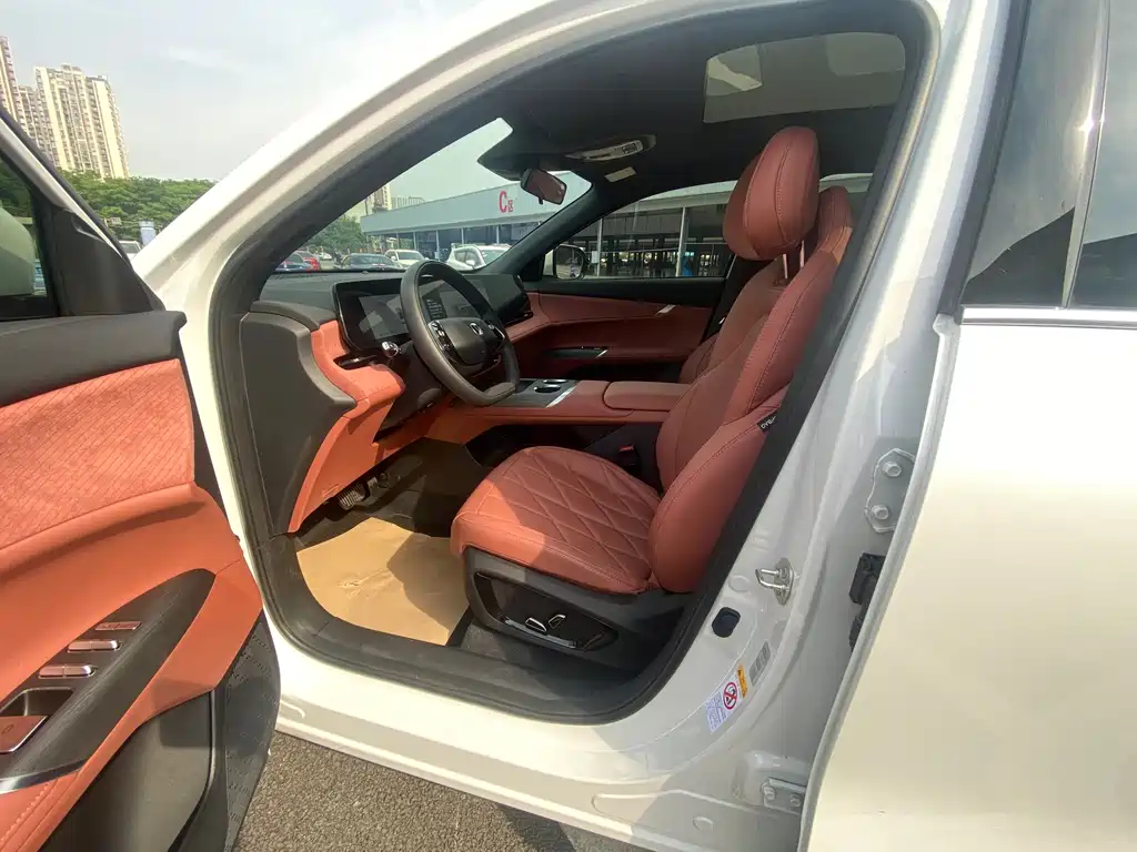 Changan CS75 PLUS 2025 — фото 15