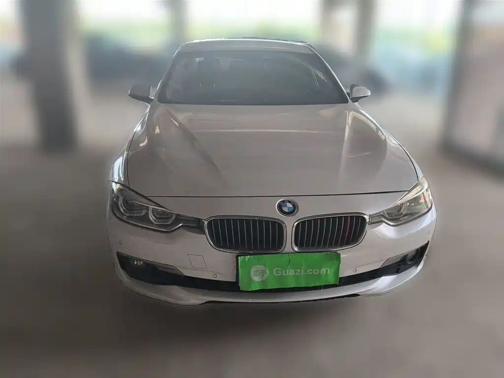 BMW 3 Series 2018 — фото 24