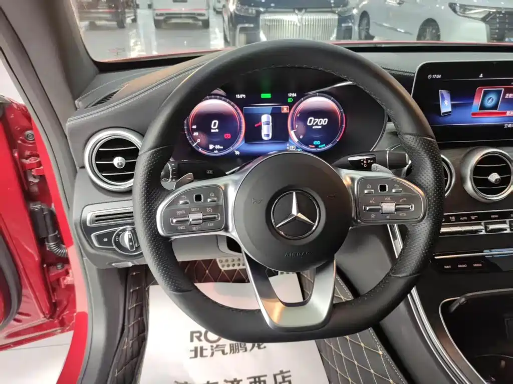 Mercedes-Benz C-Class 2020 — фото 17