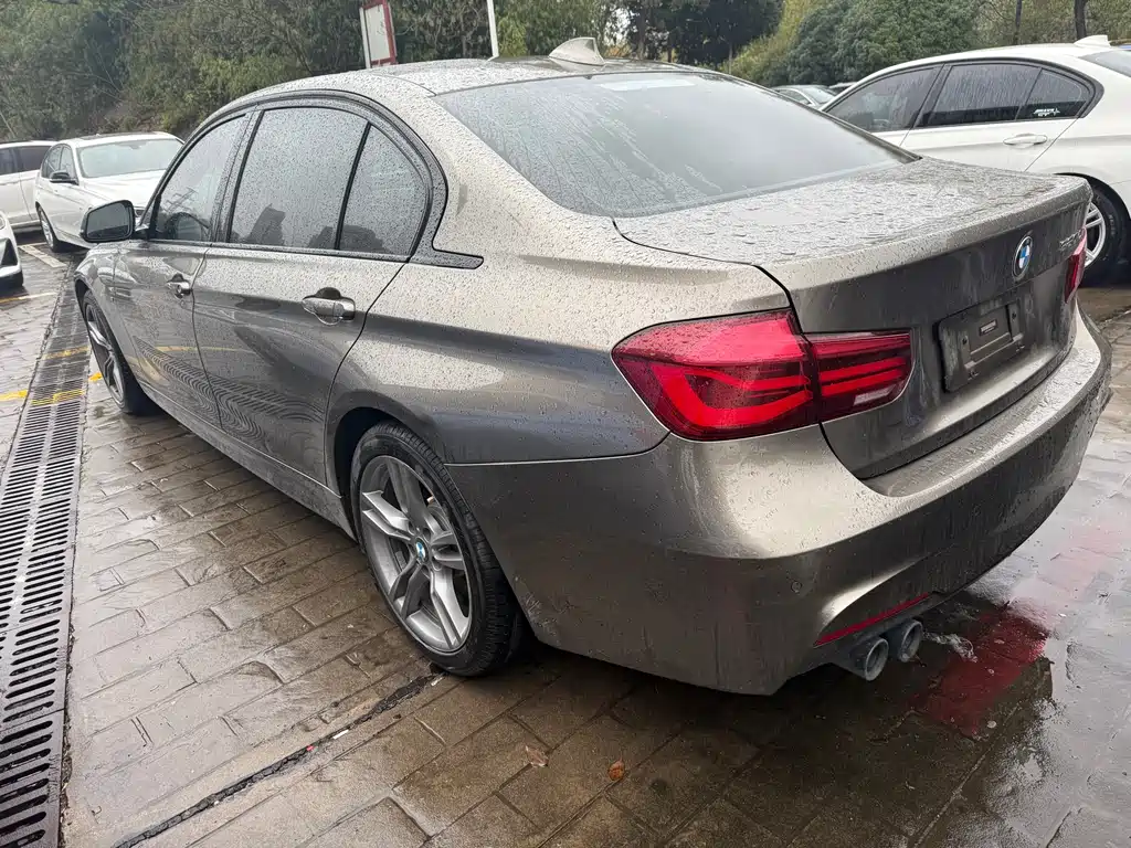 BMW 3 Series 2019 — фото 6