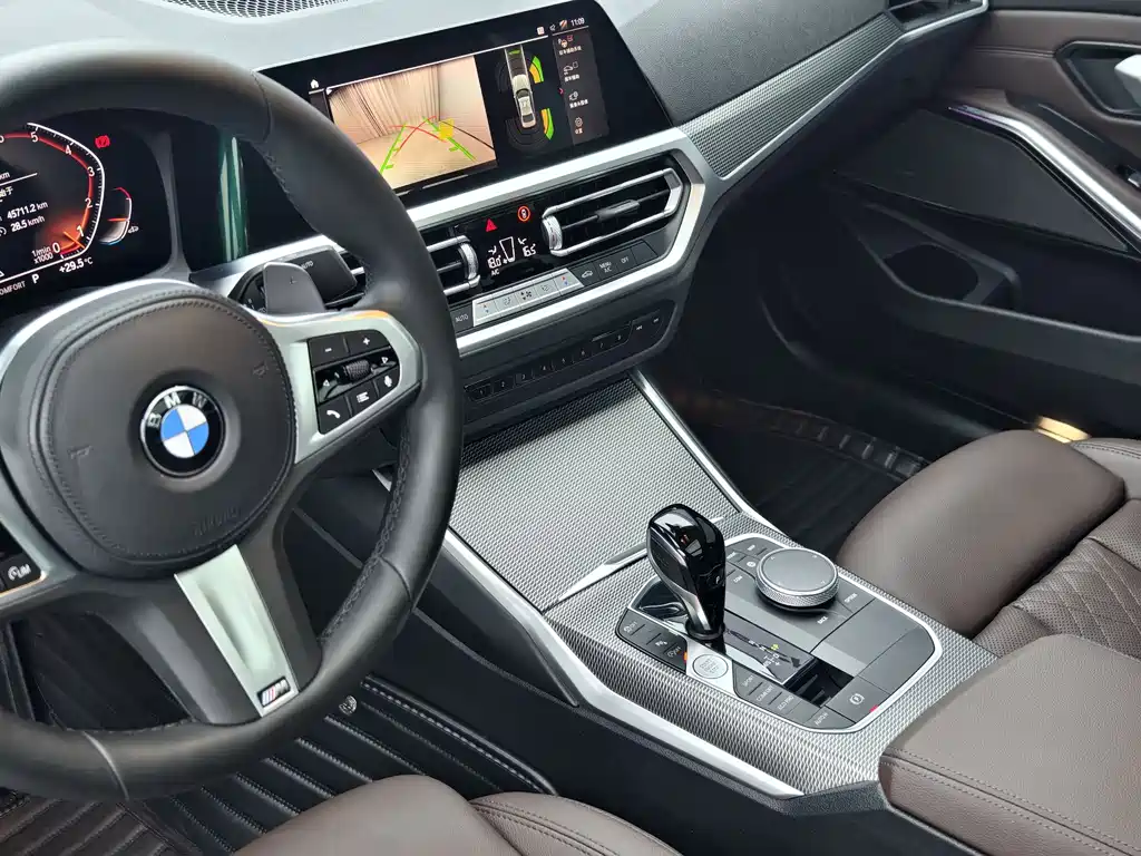 BMW 3 Series 2022 — фото 11
